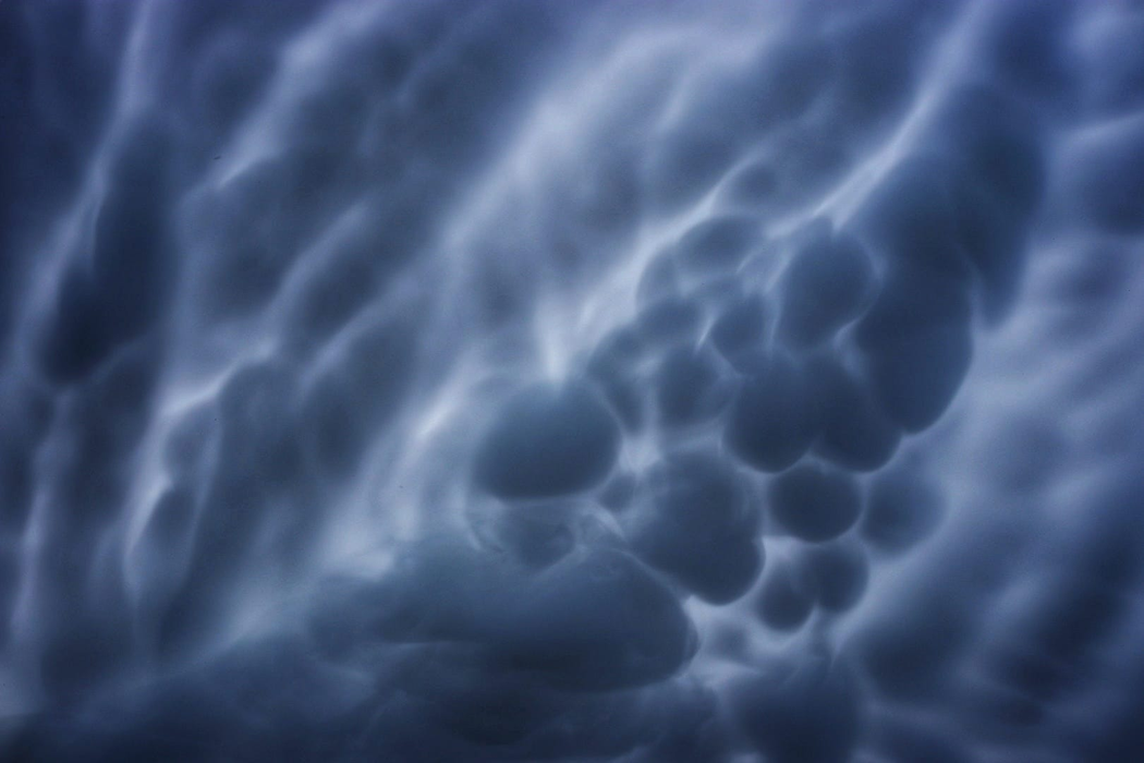Norii mammatus și-au făcut apariția în Gorj /Foto: Facebook - Darius Norocea