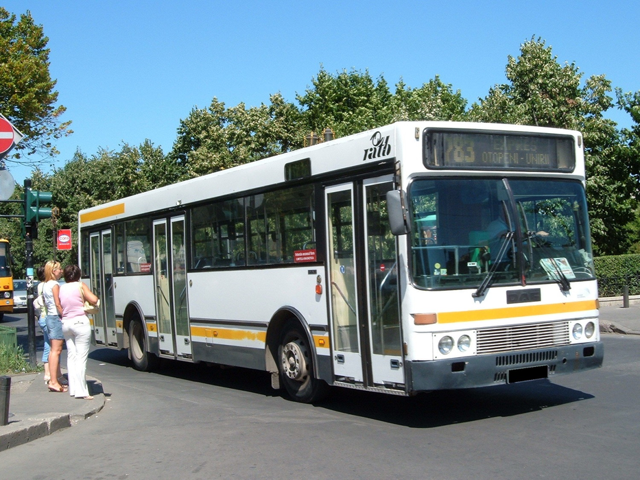 RATB-ul a pensionat cel mai bătrân autobuz