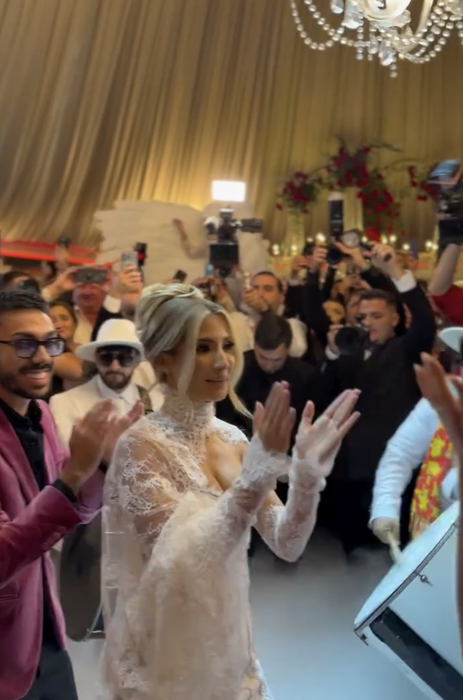 Claudia Puican rupe tăcerea după controversele legate de rochia ei de mireasă. A furat sau nu ideea altei vedete?!