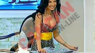 VIDEO Andreea Tonciu a calcat camasi la Happy Hour!