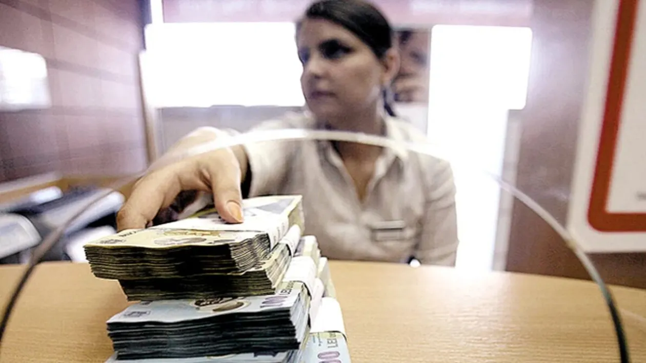 Ce salariu are un director de bancă. Câți bani primește lunar