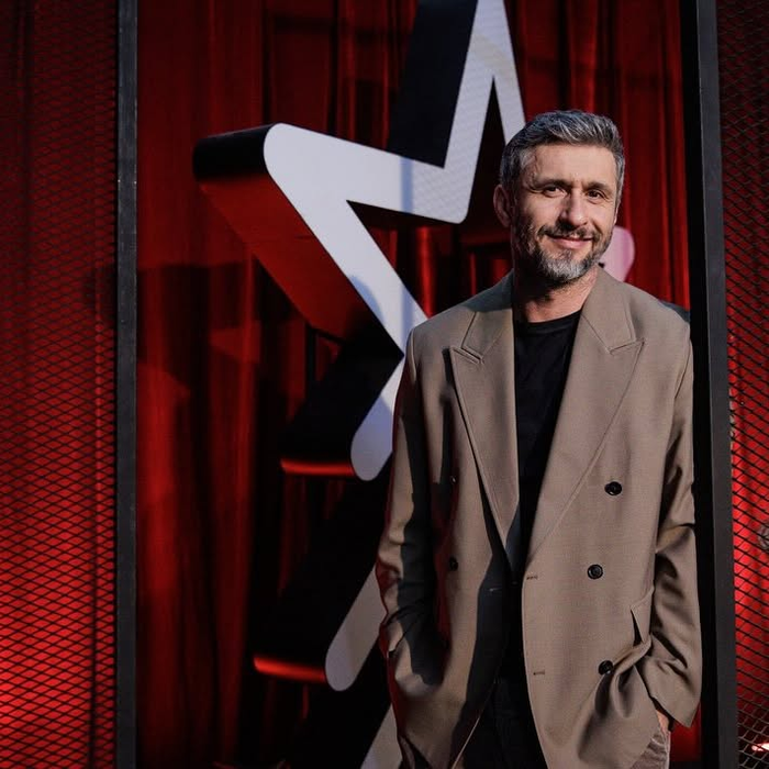Decizia care i-a schimbat radical viața lui Dragoș Bucur, juratul de la “Românii au talent”: “Îți dai seama cât de mult câștigi!?”