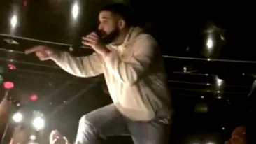 Drake a oprit un concert pentru a-şi certa unul dintre fani! Ce făcea bărbatul de i-a atras atenţia celebrului artist: Dacă nu te potoleşti...