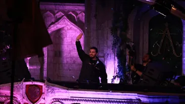 Sunetele care l-au făcut celebru acum îl torturează! Un celebru DJ de la UNTOLD, lovit de o boală gravă: ”M-am trezit cu un țiuit extrem de puternic în urechi”