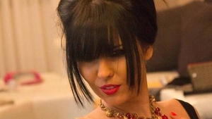 Zice ca nu are nicio legatura cu Salam, insa a fost prinsa in intimitate cu el! Raluca Macovei si manelistul, in scene tandre