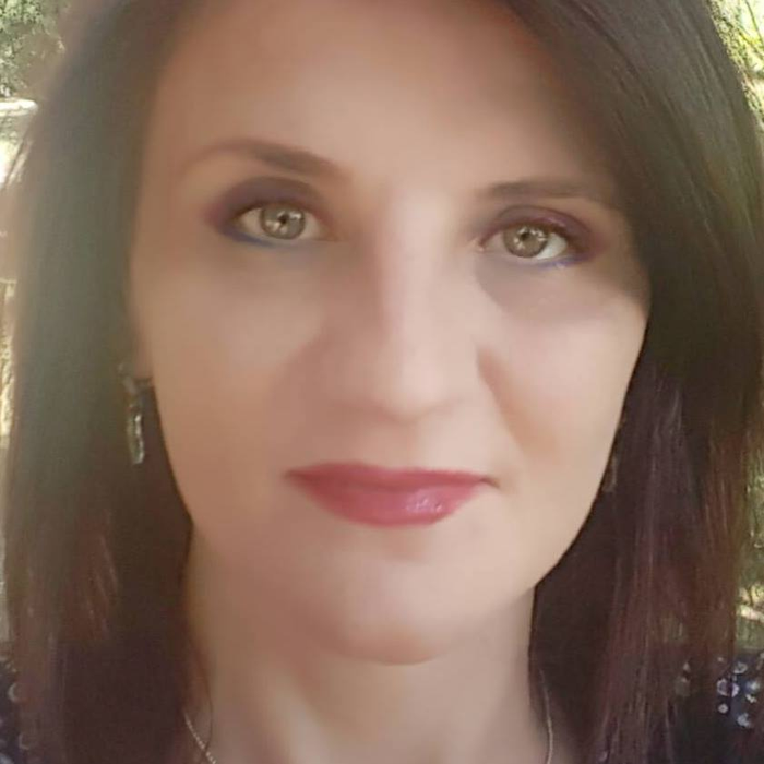 Daniela s-a implicat în strângerea de fonduri pentru copiii bolnavi de cancer din Oltenia