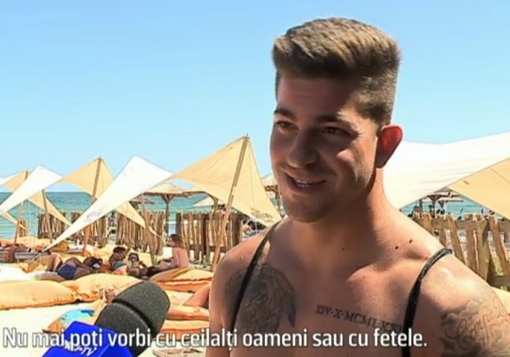 Parada costumelor de baie pe litoral: noul trend de bikini la Mamaia în august 2018