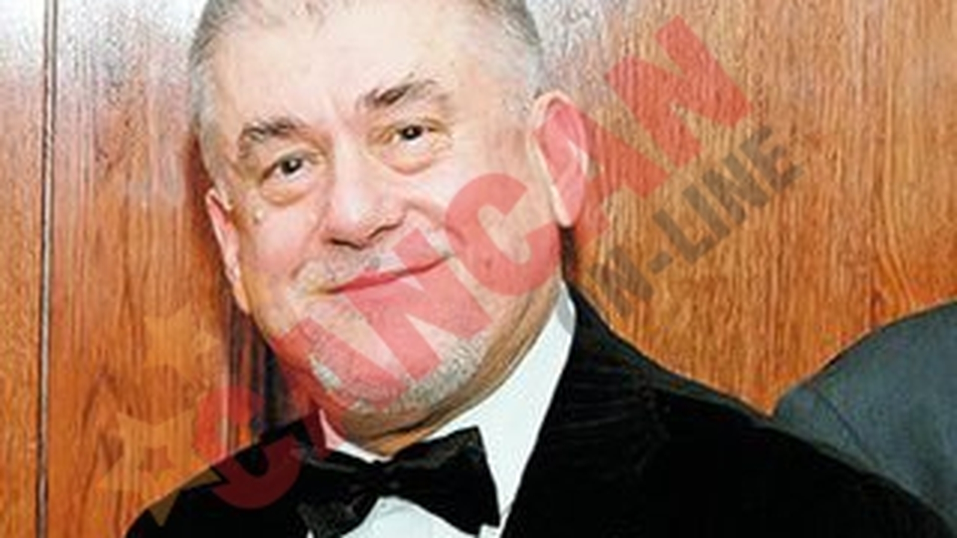 Arhitectul intors din Egipt, rapus de gripa porcina