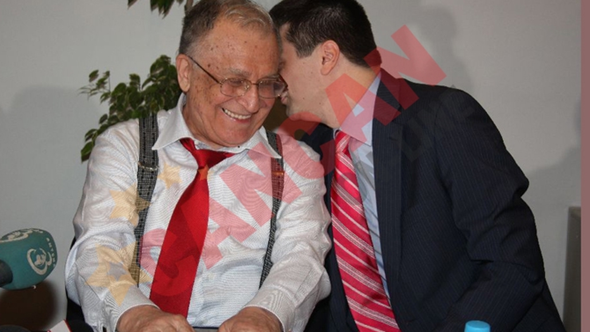 Ion Iliescu a implinit 81 de ani! "Sper sa-mi mentin tonusul in acest deceniu in care am intrat"
