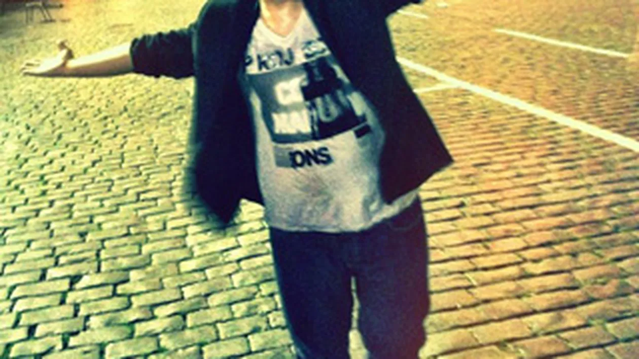 Tudor Ionescu (Fly Project), retinut la o sectie de politie din Rusia! Afla ce a patit solistul