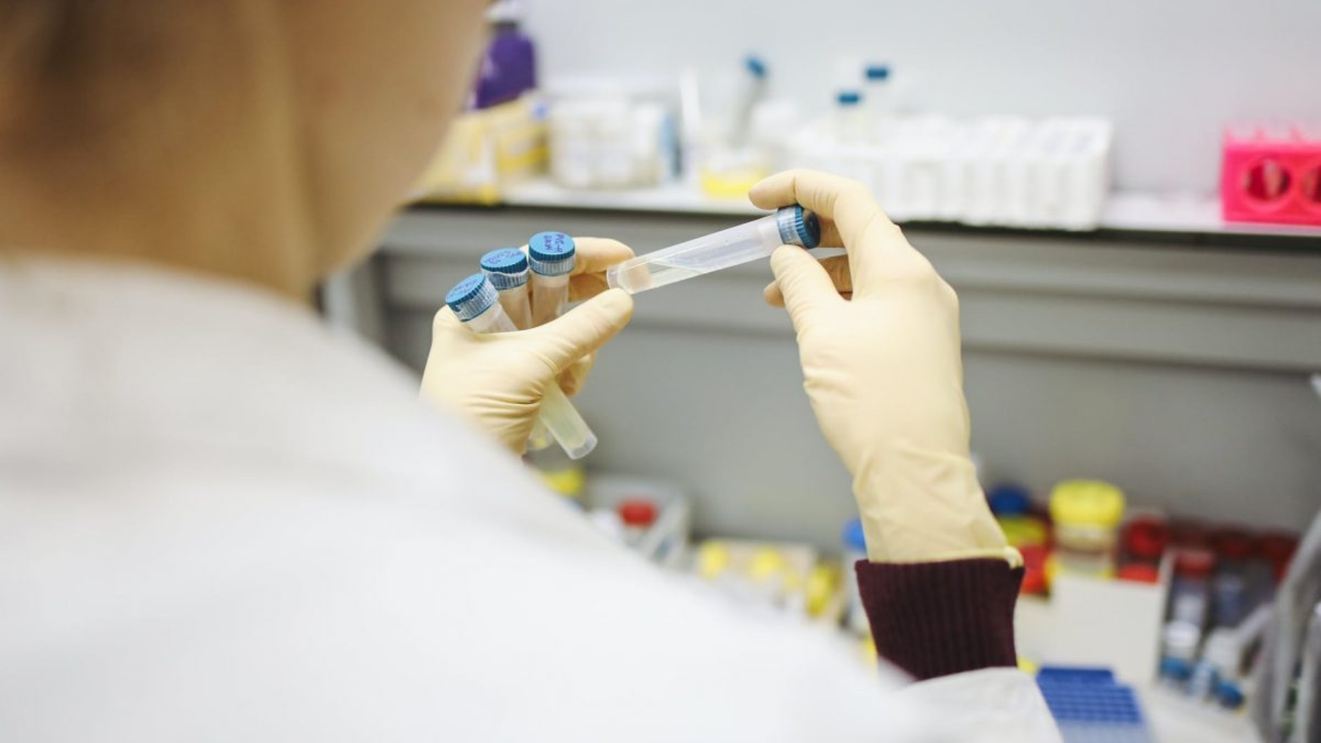 Ce este E484 K, noua tulpină de coronavirus descoperită în Suceava! Cum se manifestă şi cine e "pacientul zero"