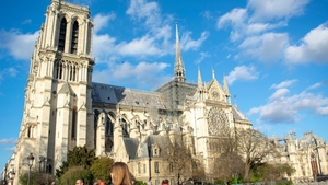 Catedrala Notre-Dame din Paris este încă în pericol de a se prăbuşi!