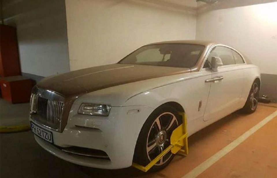 Probleme pentru ”Tzanka Uraganul”. Ce a pățit manelistul în parcarea unui mall