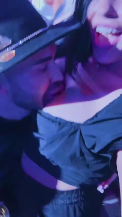 Dudu Conchita s-a sărutat cu o brunetă sexy, în club