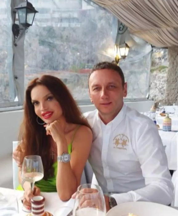 De ziua ei, Cristina Spătar a primit cadou un bloc! Ce surpriză i-a făcut acum soţul milionar