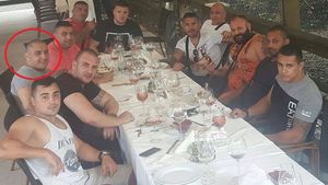 Secretul ruşinos al interlopului care i-a crestat creierul unui poliţist. Unii dintre bărbaţi nu ar face asta niciodată