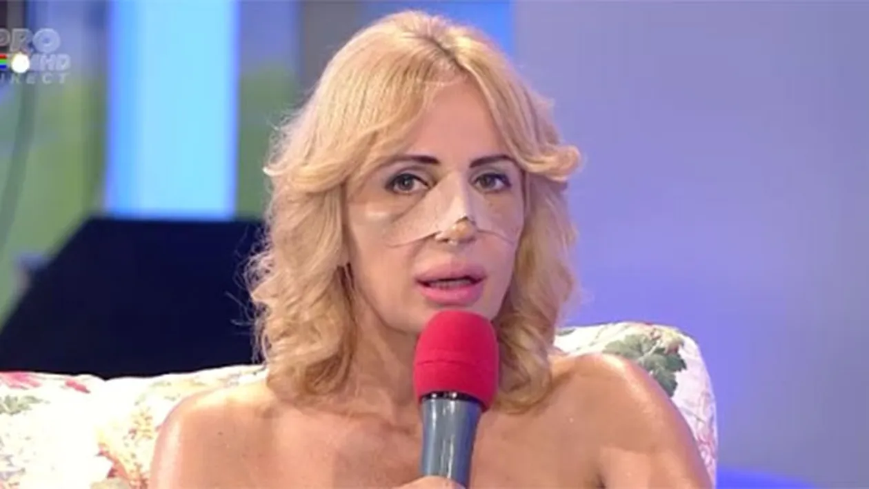 Lungul drum al Danielei Gyorfi către chipul perfect! Cântăreaţa a apărut in direct cu fata tumefiată si cu bandaje pe nas