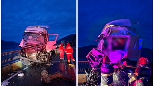 Tragedie pe DN6! Un bărbat a murit, după ce două tiruri s-au ciocnit