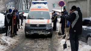 Tragedie în Botoșani. Un bărbat şi o femeie au murit de frig în propria casă