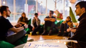 Digital Nation lansează programul “Profesor în Online”, dedicat pregătirii cadrelor didactice pentru predarea în online