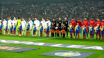 Scenografia cu Helmut Duckadam, realizată de suporterii FCSB în partida cu Manchester United. Moment emoționant pe Arena Națională!