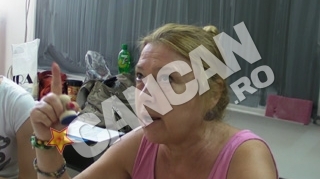 VIDEO Doi nevazatori, impreuna in cabina de vot in sectorul 3! Vezi declaratia halucinanta a presedintei comisiei!