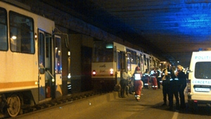 Accident cu  4 tramvaie, in Pasajul  Lujerului din  Capitala! 53  de raniti, 8 in stare grava
