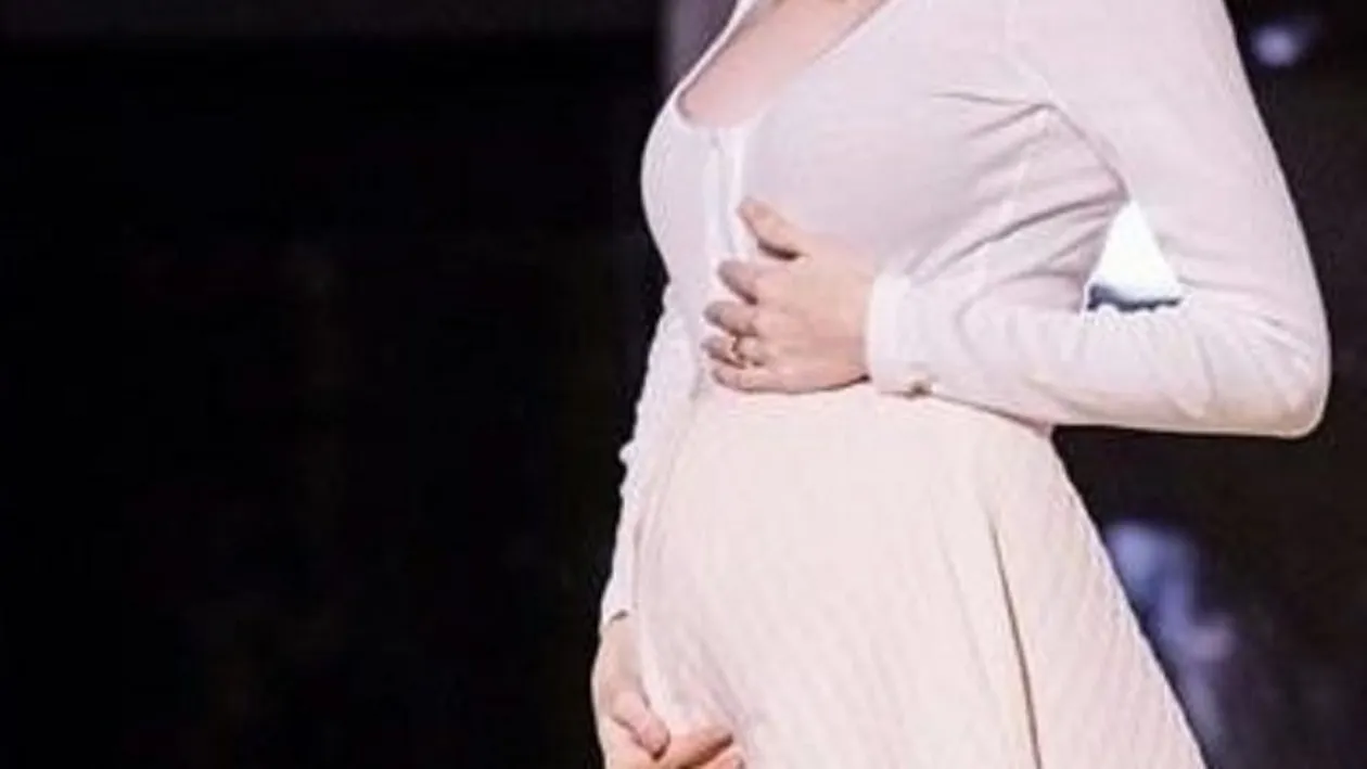 Caz incredibil: o bunică a aflat abia în luna a șaptea că va deveni, din nou, mamă!