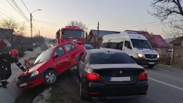 Grav accident în județul Cluj. Un tânăr de 24 de ani a ajuns la spital în urma impactului