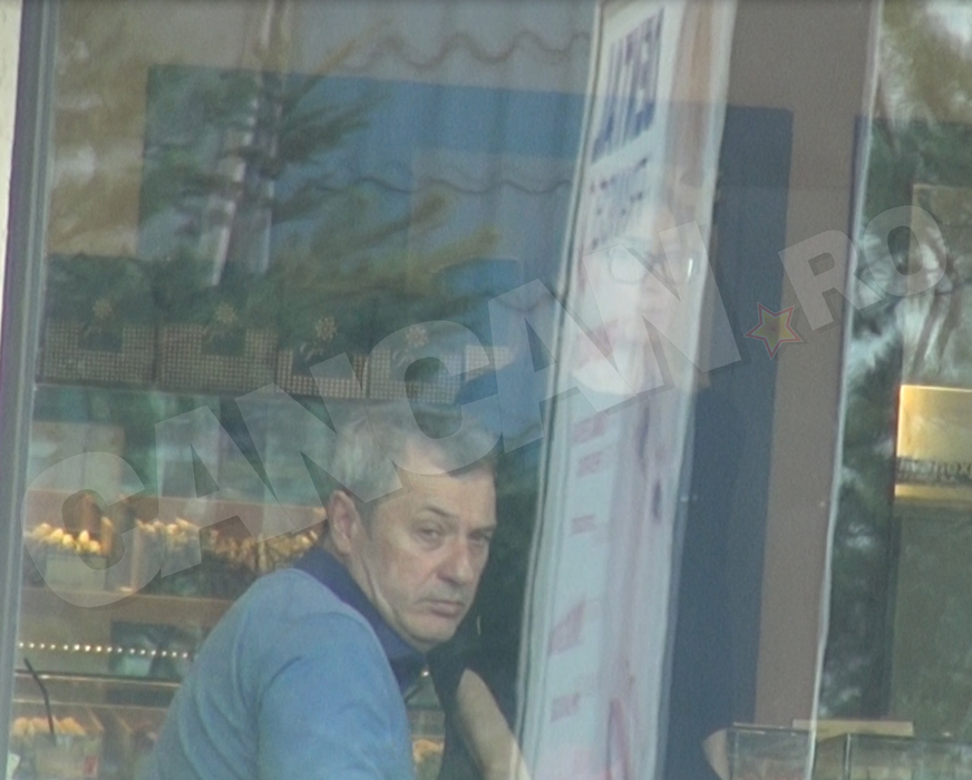 Mircea Rednic antrenează în cafenele. Ce a făcut tehnicianul la întâlnirea cu o femeie