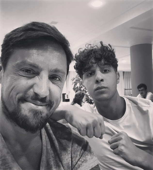 Daniel Pavel, alături de fiul său/ Sursa foto: Instagram
