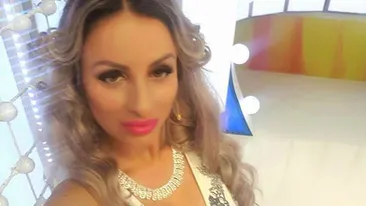 SÂNZIANA BURUIANĂ a plecat din nou din România. Chiar fetiţa ei a dat-o de gol