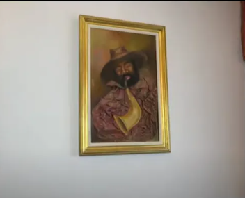 Cum arată apartamentul de 200 mp în care locuiește Regina Întunericului? Imagini rare din casa Gabrielei Lucuțar