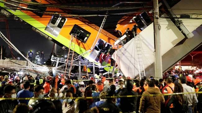 20 de morți și 49 de persoane spitalizate, după ce o linie suspendată de metrou s-a prăbușit în Mexic