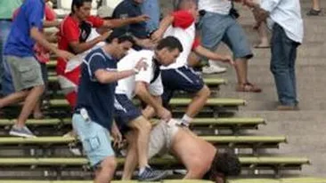 Doua persoane au fost ucise in timpul altercatiilor dintre suporteri ai echipelor argentiniene