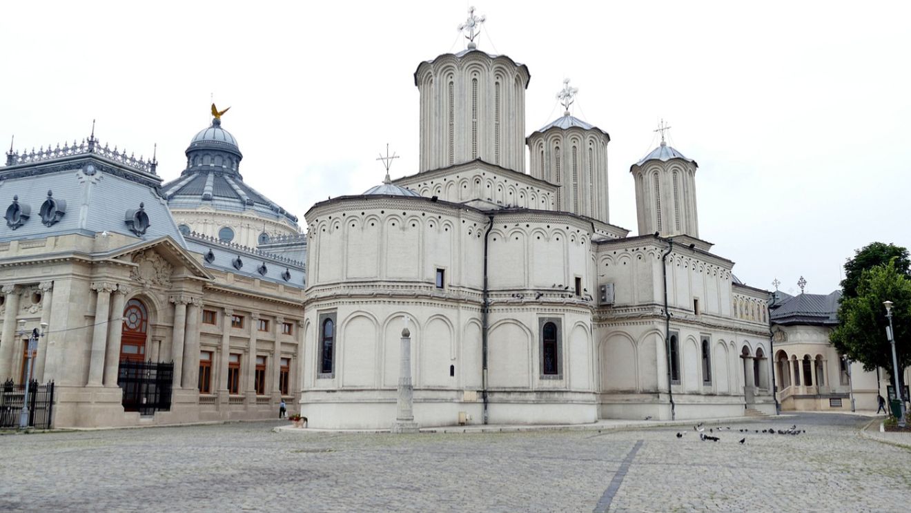 Suma colosală pe care o va primi Biserica de la bugetul de stat în 2024. Câți bani sunt alocați preoților