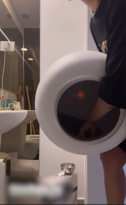 Cum arată apartamentul Ramonei Olaru după renovare. Are aer condiționat cu display și litieră „OZN”