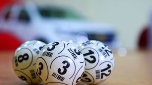 Premiul de peste 500.000 de euro de la Loto 6/49 a fost ridicat! Numerele extrase joi, 30 iunie 2021