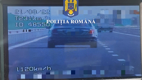 Șofer prins de radar când mergea cu 231 km/h. În ce zonă se afla vitezomanul