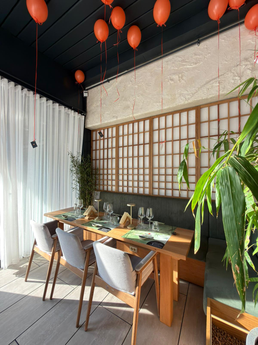 Yoshi Sushi & Teppanyaki împlinește 13 ani. Un loc care a devenit, în timp, o stare de spirit