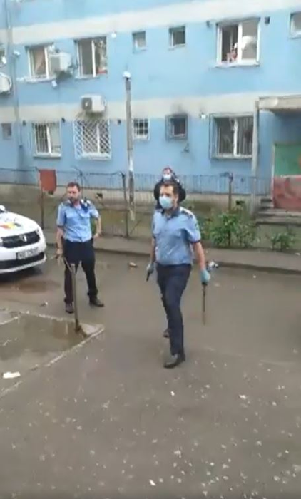 Scene violente în ghetoul Zăbrăuți din Capitală: “Nu mai putem, măi, nene! Ne omorâți”. Polițiștii și jandarmii au intervenit de urgență