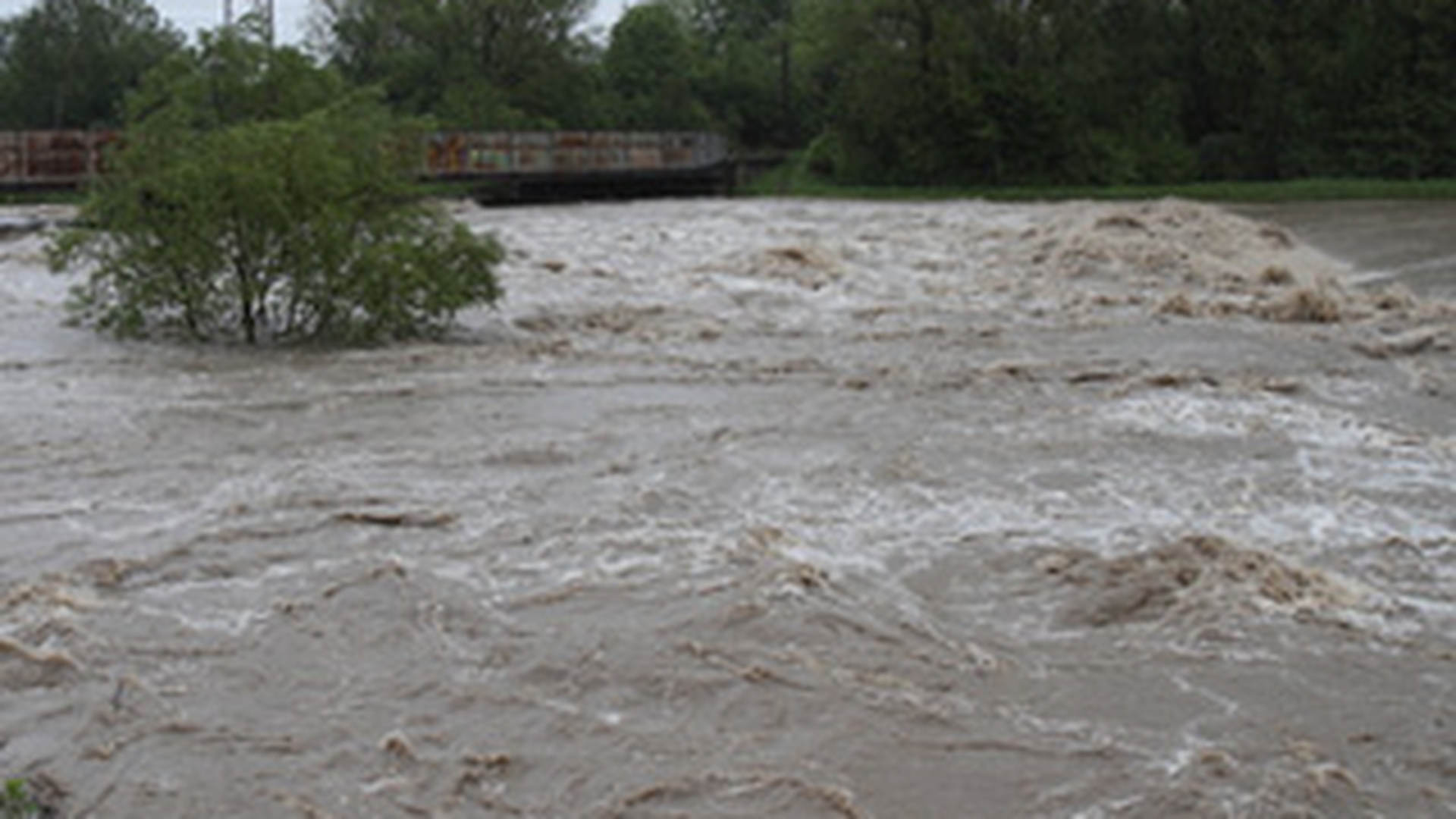 Cel putin trei morti in Cehia, din cauza inundatiilor!