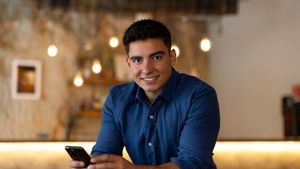 (P) Păreri telefon iPhone 15 pro