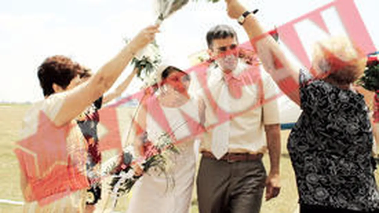 S-au casatorit pe aerodrom