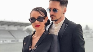 Fiica lui Adrian Miunune, Carmen Simionescu, s-a despărțit de iubitul ei, regizorul Bogdan Daragiu!