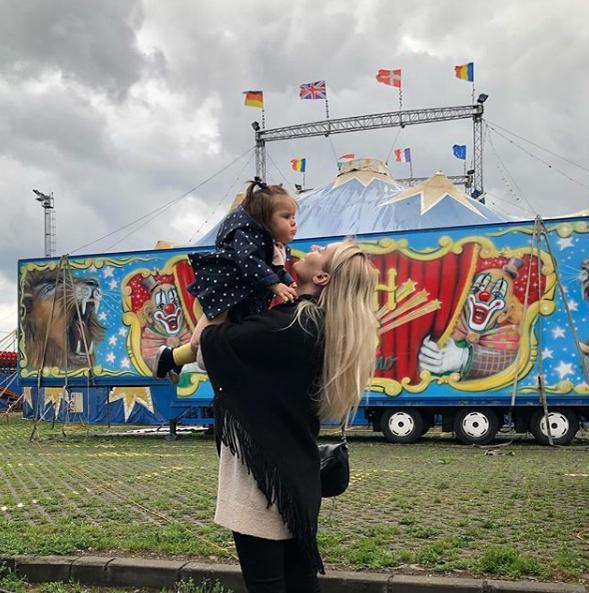 Laura Cosoi mesaj emoționant pentru cea mai importantă persoană din viata ei: „Mi-a luminat viața cu totul…”