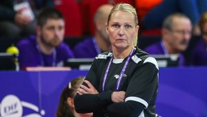 Fosta antrenoare de la CSM București, reținută de Poliție în aeroport: ”M-au interogat despre documente și plăți”