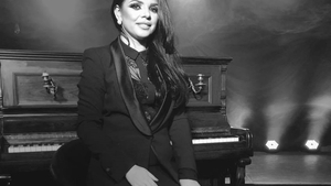 Laura Vass a fost abuzată la 18 ani. Abia acum a găsit puterea să vorbească despre traumă: “Cu atâta suferinţă, să apuc pe calea drogurilor”