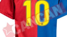 Mosul ii aduce tricoul lui Messi si ghetele lui Ronaldo