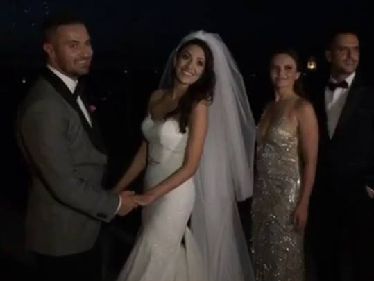 MĂDĂLIN IONESCU şi CRISTINA ŞIŞCANU, cei mai eleganţi naşi la nunta unui cântăreţ celebru! FOTO cu cei doi în „acţiune“